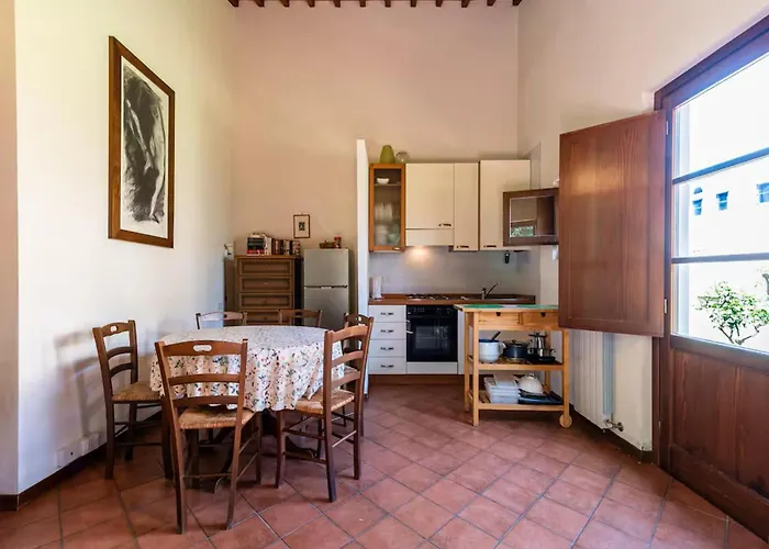 In With Garden Apartamento Laterina
